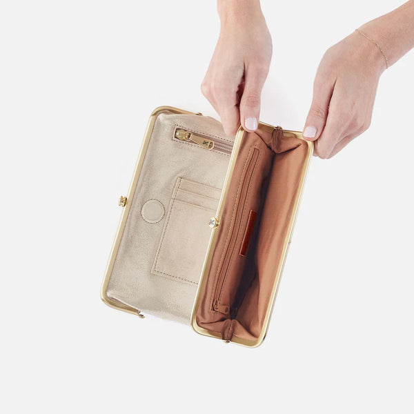 HOBO LAUREN CLUTCH - SAND SHIMMER